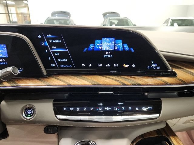 Used 2023 Cadillac Escalade Premium Luxury Platinum AWD/4WD image 14