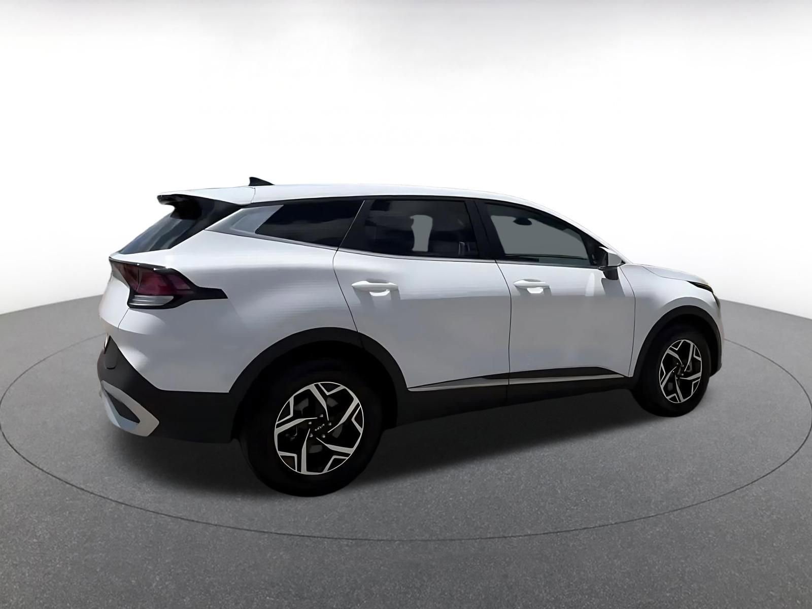 Used 2025 Kia Sportage LX FWD image 16