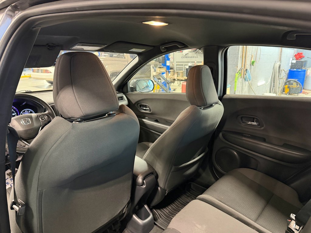 Used 2020 Honda HR-V Sport image 5