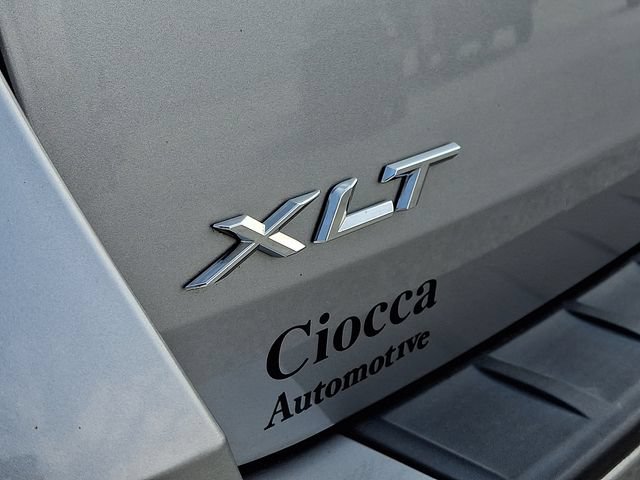Used 2023 Ford Explorer XLT AWD/4WD image 30
