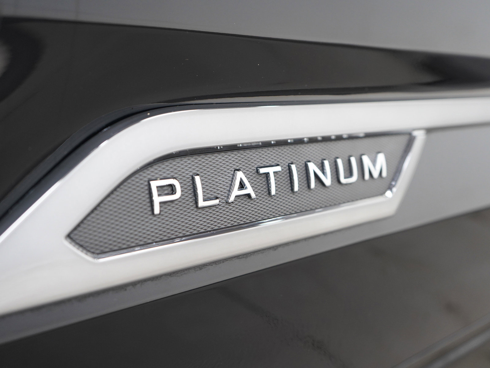 Used 2025 Toyota Sequoia Platinum image 29