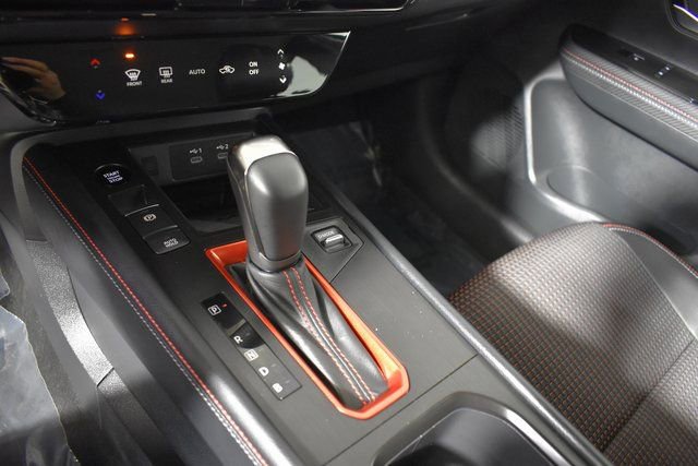 Certified 2025 Nissan Kicks SR image 22