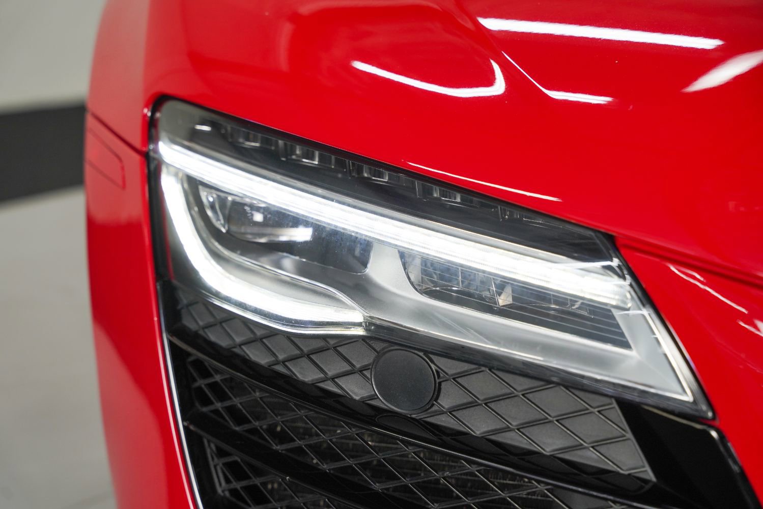 Used 2014 Audi R8 V10 AWD/4WD image 12