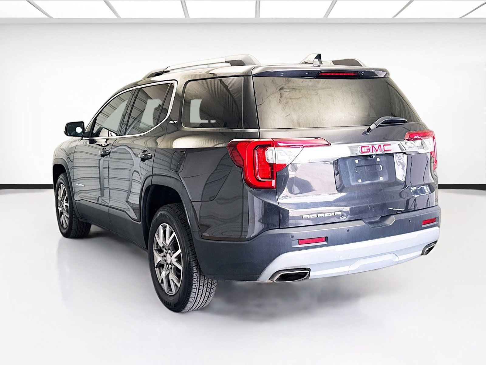 Used 2020 GMC Acadia SLT FWD image 6
