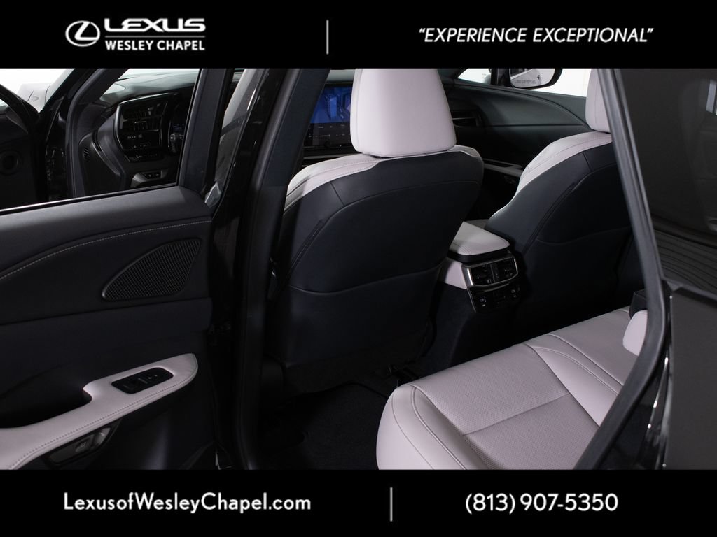 Used 2025 Lexus RX 350 Premium Plus w/ Convenience Package FWD image 14