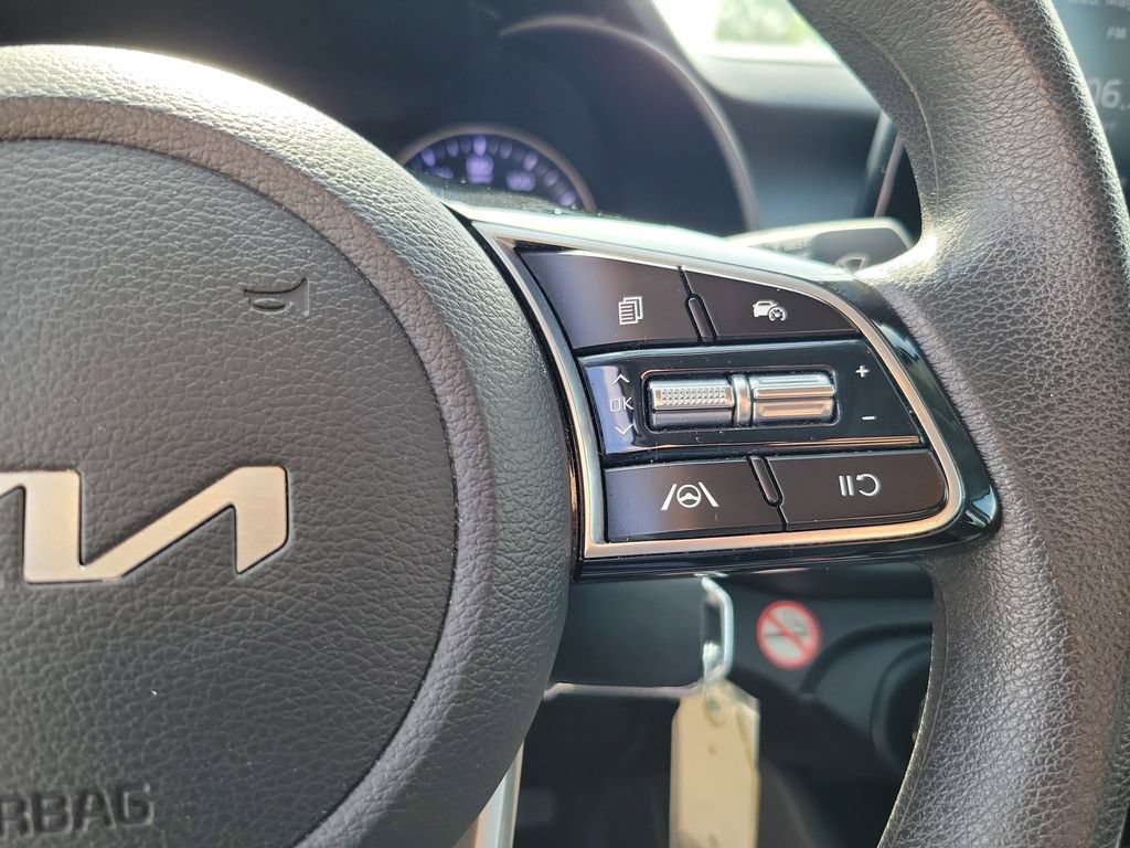 Used 2023 Kia Forte LXS FWD image 23
