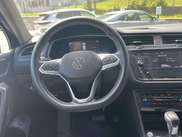 Used 2022 Volkswagen Tiguan SE image 14
