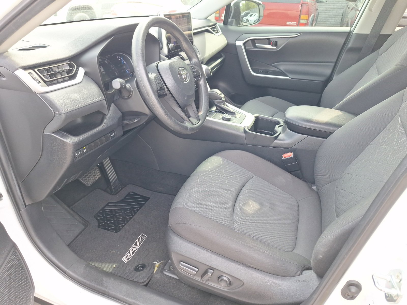 Used 2024 Toyota RAV4 XLE w/ Convenience Package AWD/4WD image 16