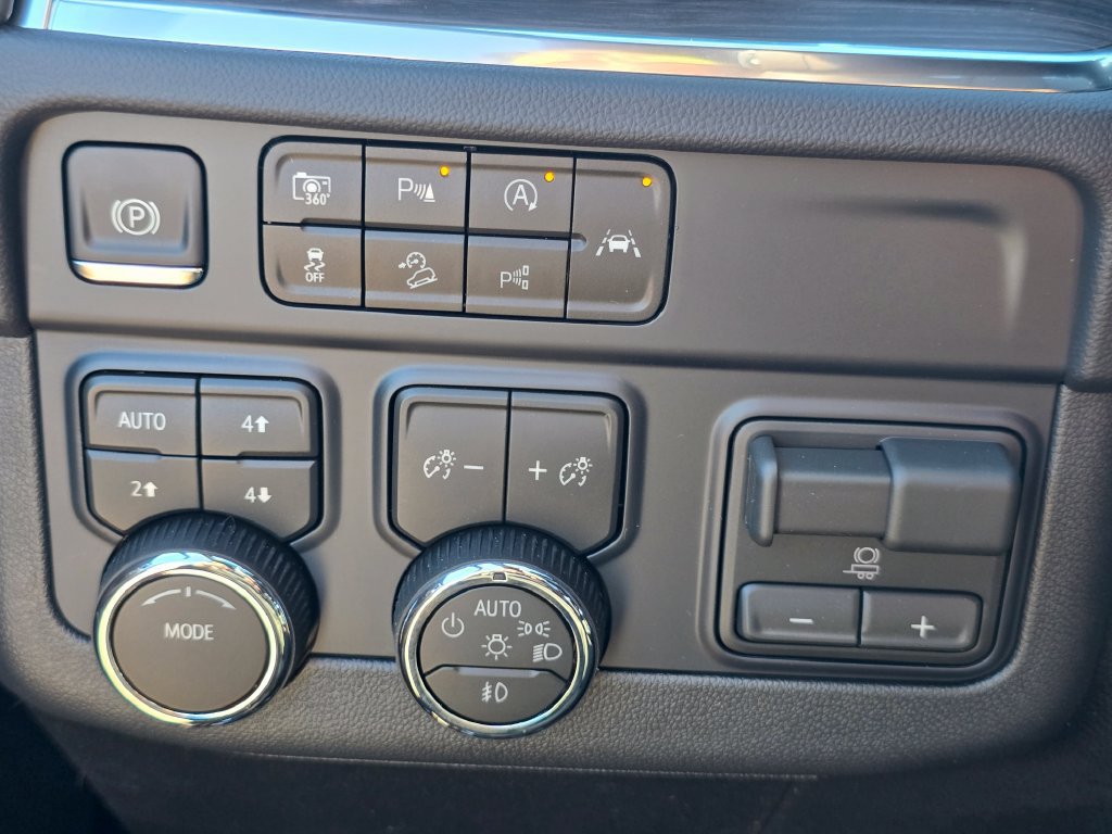 New 2027 Chevrolet Tahoe LT w/ Comfort Package AWD/4WD image 4