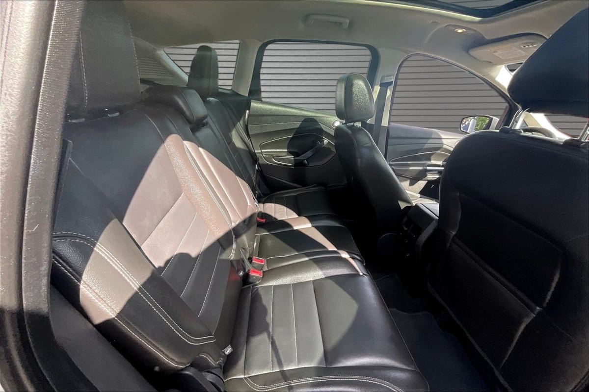 Used 2013 Ford C-MAX Energi FWD image 24