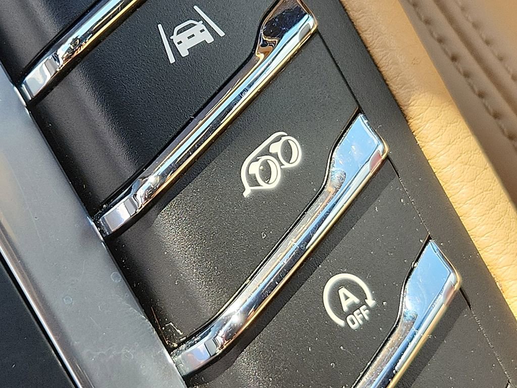 Used 2018 Porsche Macan Sport Edition image 26