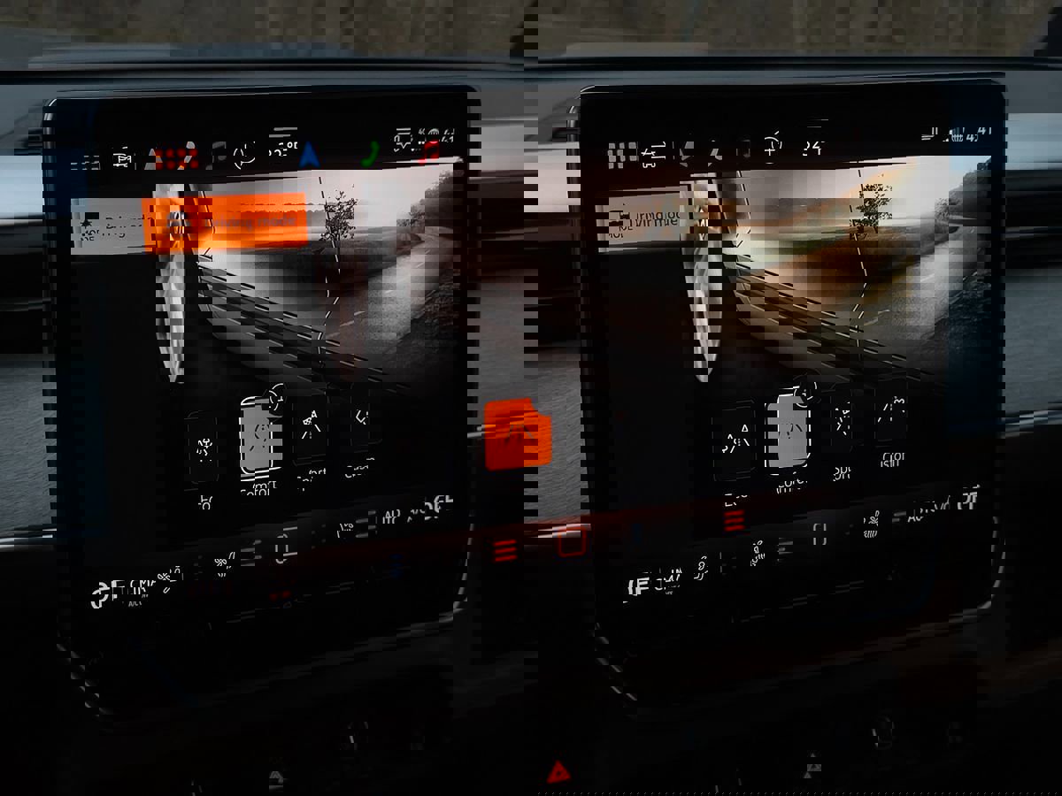 Used 2025 Volkswagen ID. Buzz Pro S image 53