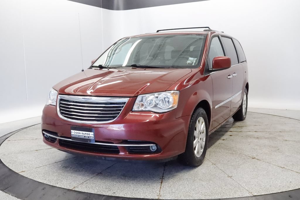 Used 2016 Chrysler Town & Country Touring w/ Driver Convenience Group