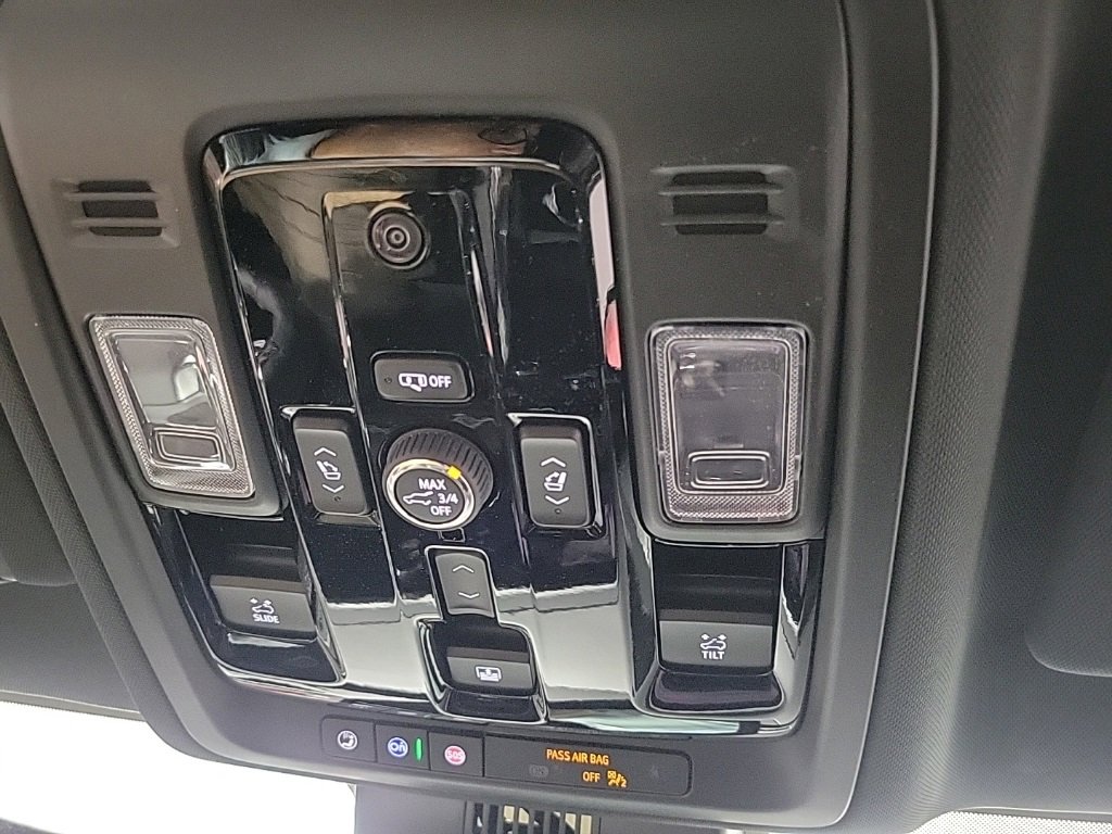 New 2026 Chevrolet Suburban Premier w/ Sun And Tow Package image 28