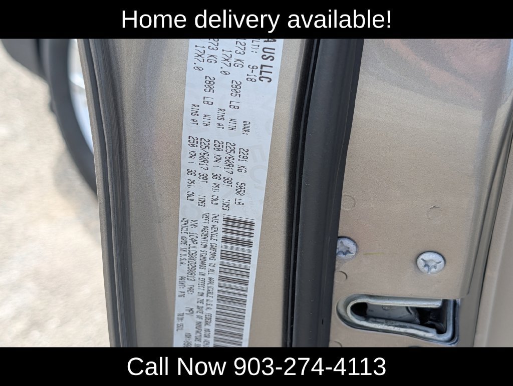 Used 2019 Jeep Cherokee Latitude w/ Cold Weather Group FWD image 36