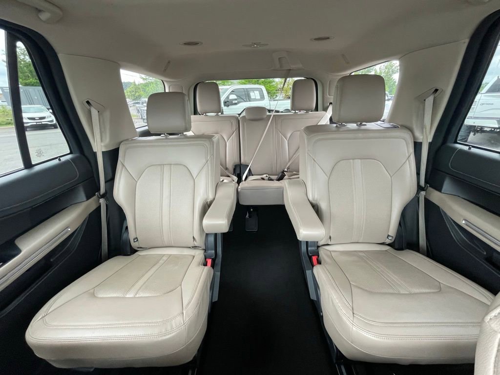Used 2024 Ford Expedition Limited AWD/4WD image 25