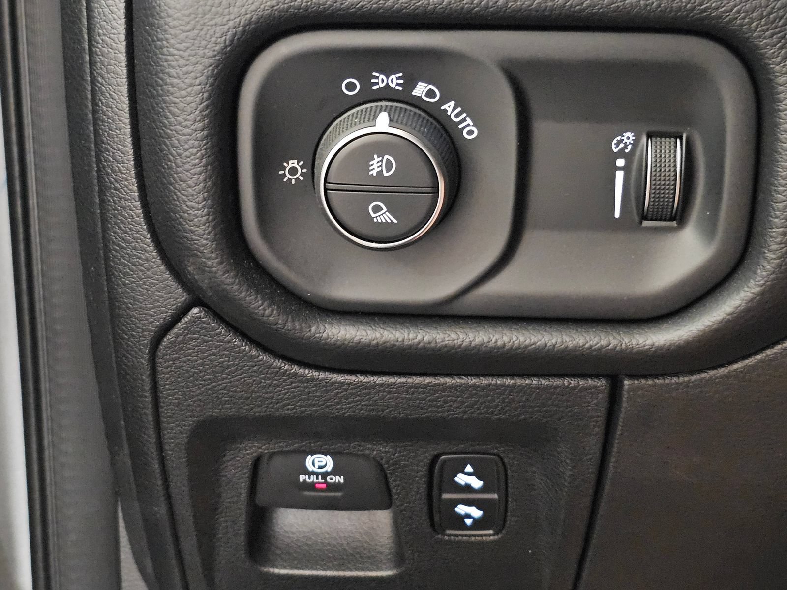 New 2026 RAM 1500 Big Horn AWD/4WD image 16