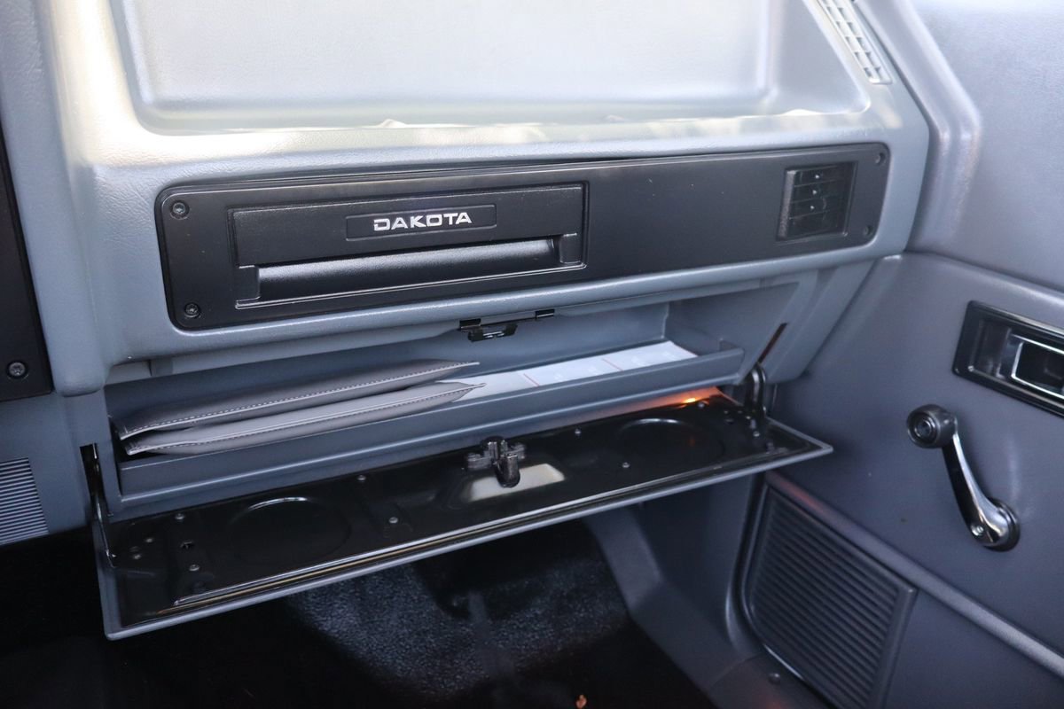 Used 1990 Dodge Dakota 2WD Regular Cab image 27