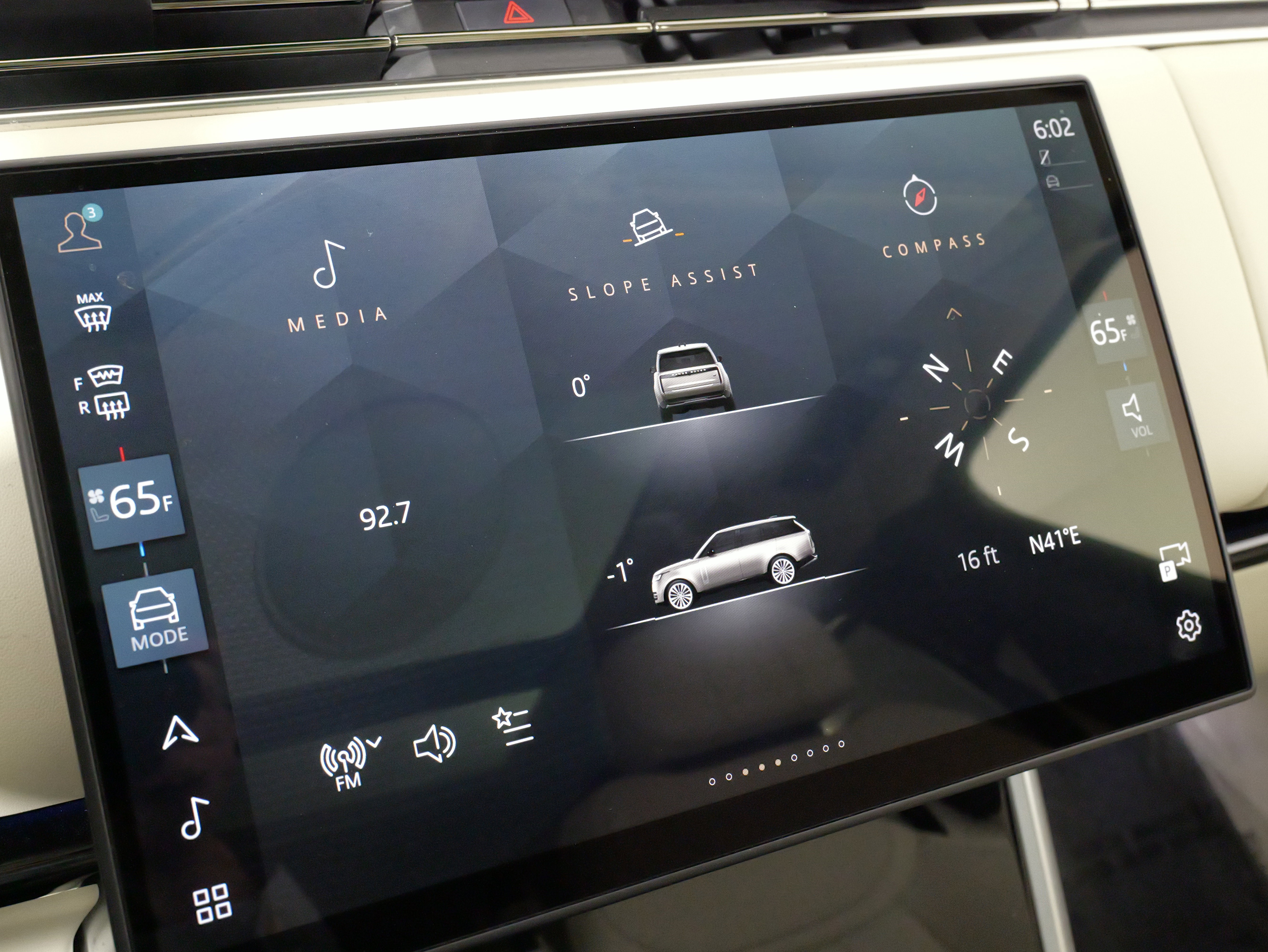 Used 2025 Land Rover Range Rover Long Wheelbase SE image 55