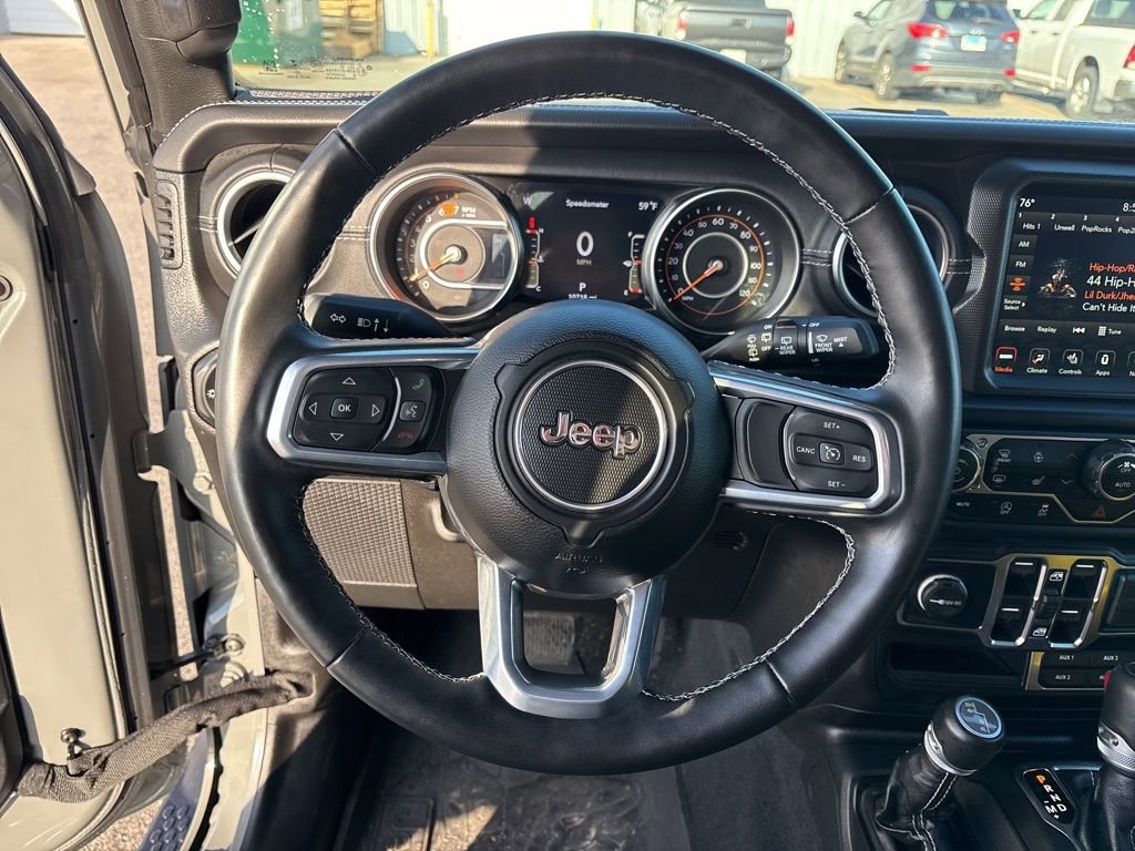 Used 2023 Jeep Wrangler Unlimited Sahara w/ Cold Weather Group AWD/4WD image 33