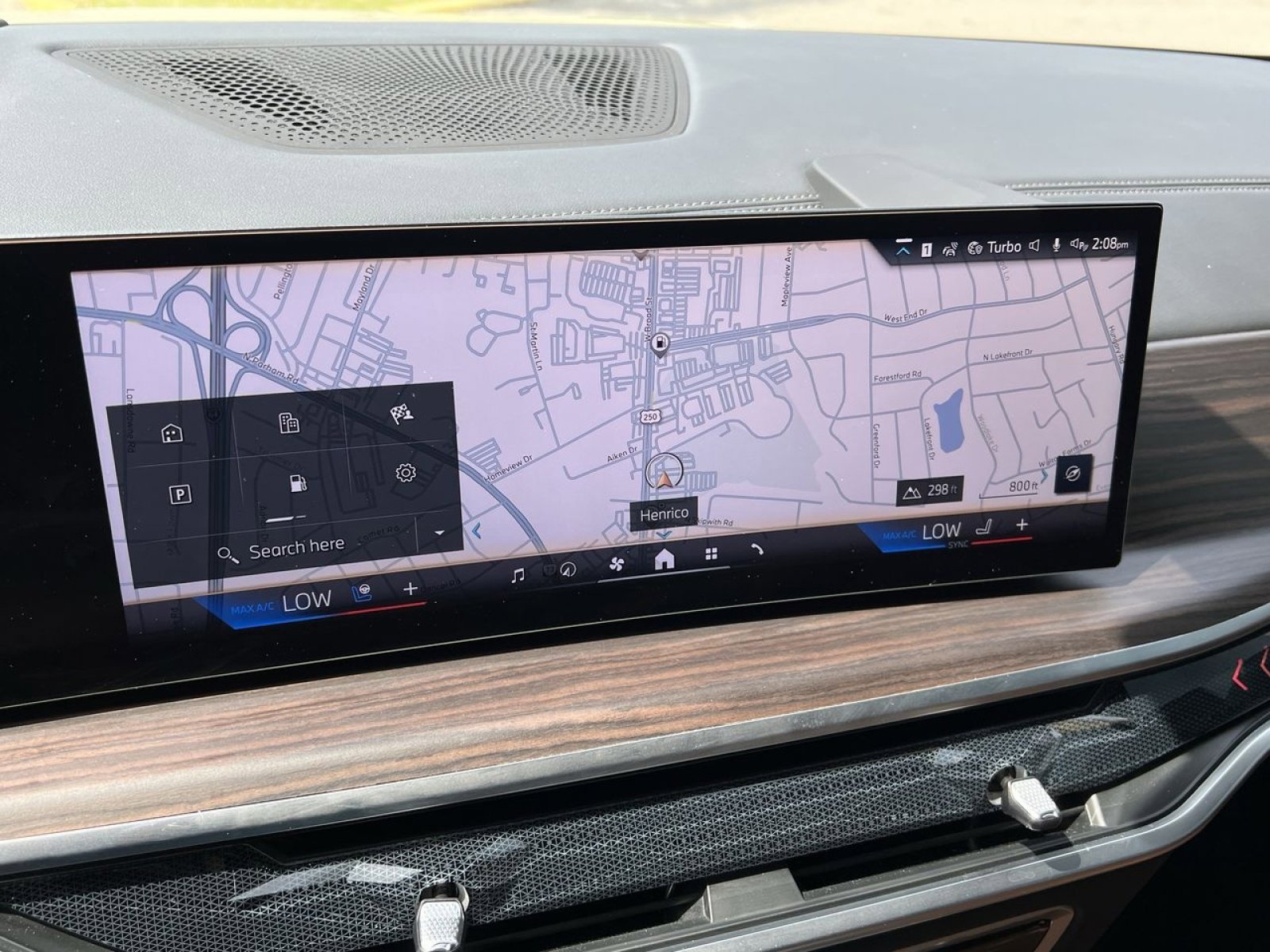 Used 2024 BMW X5 xDrive40i w/ M Sport Package image 21