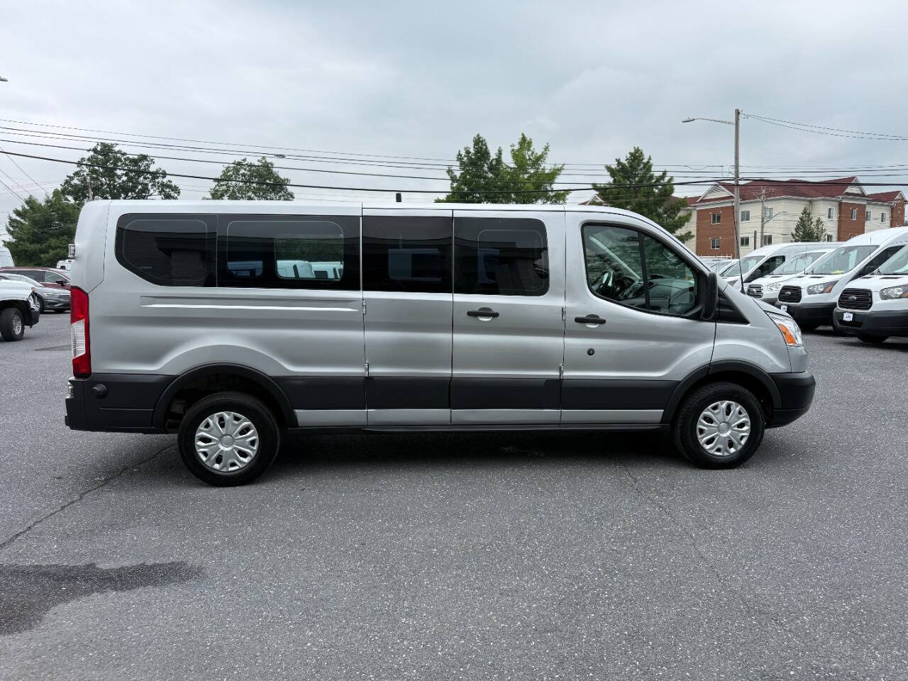 Used 2018 Ford Transit 350 XLT RWD image 32