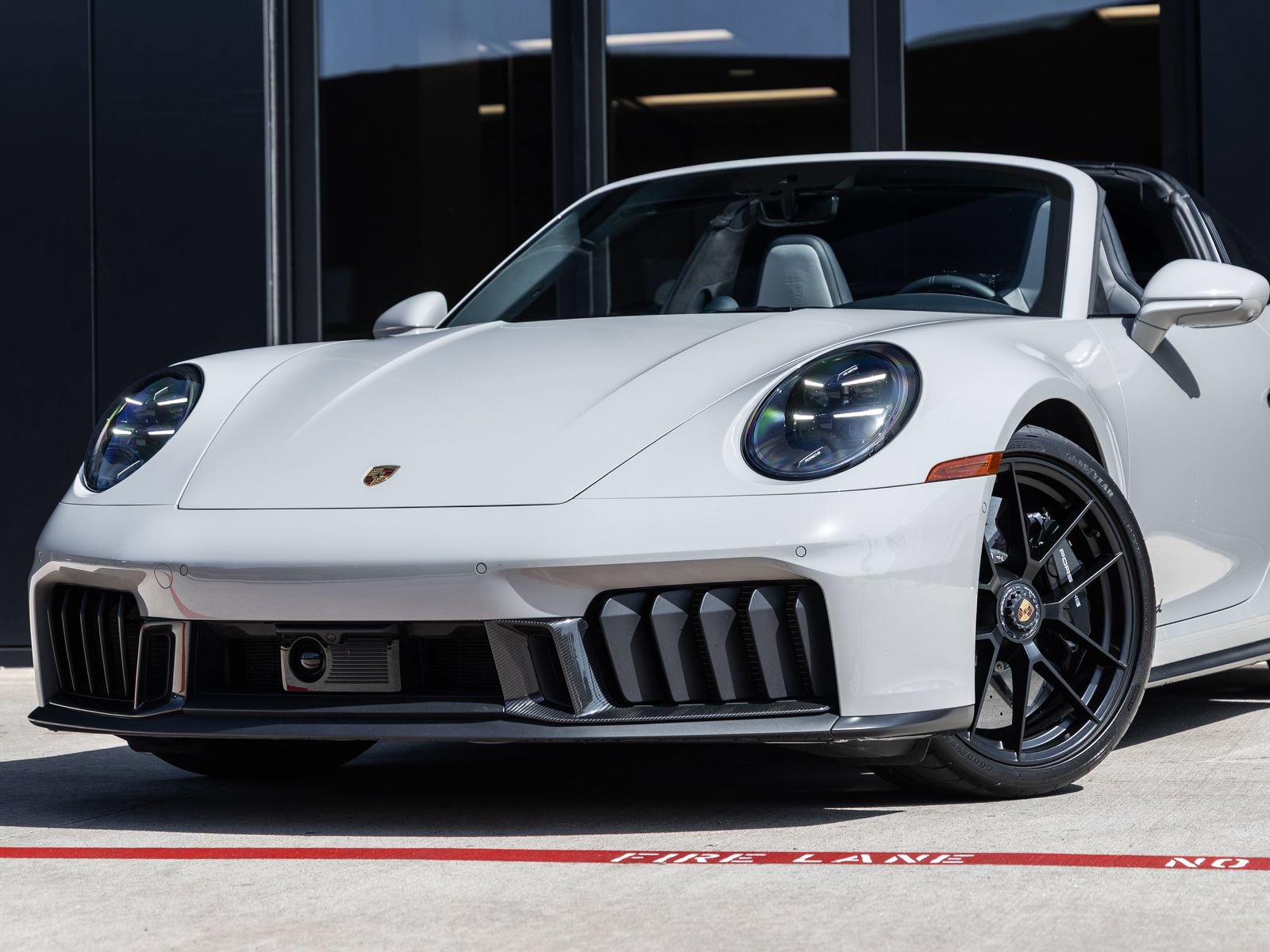 Certified 2025 Porsche 911 Targa 4 GTS AWD/4WD image 7