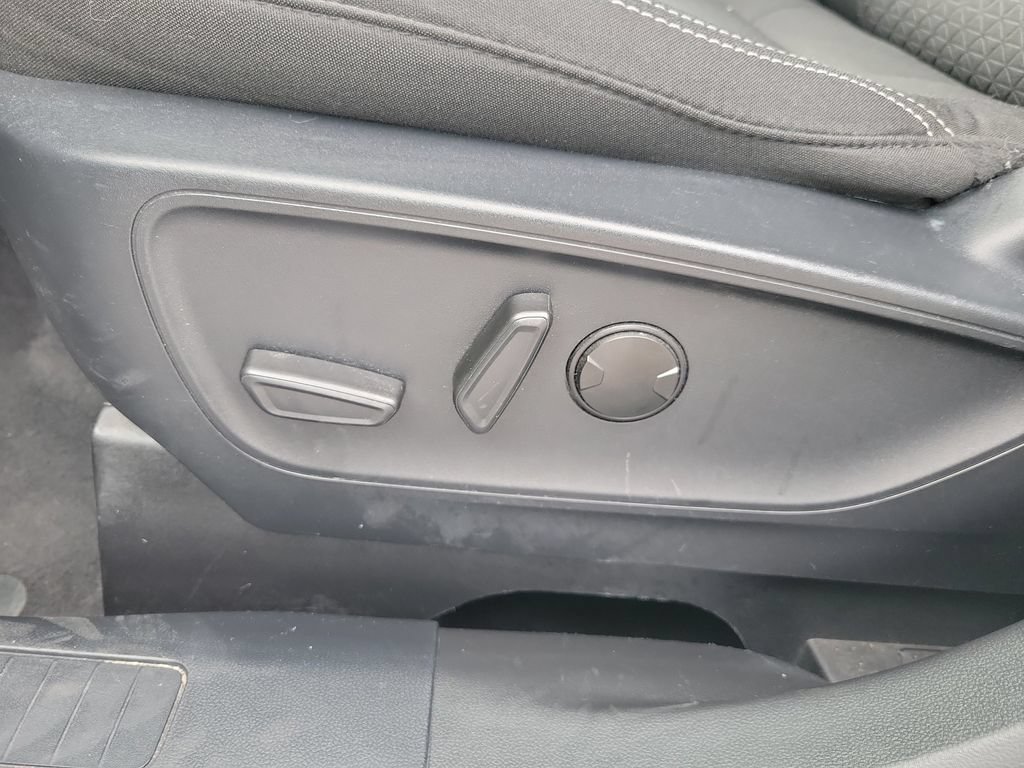 Used 2024 Ford Escape Active AWD/4WD image 18