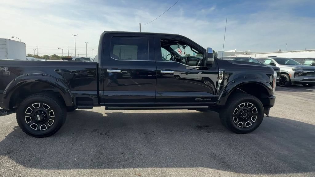 Used 2023 Ford F250 Platinum AWD/4WD image 9