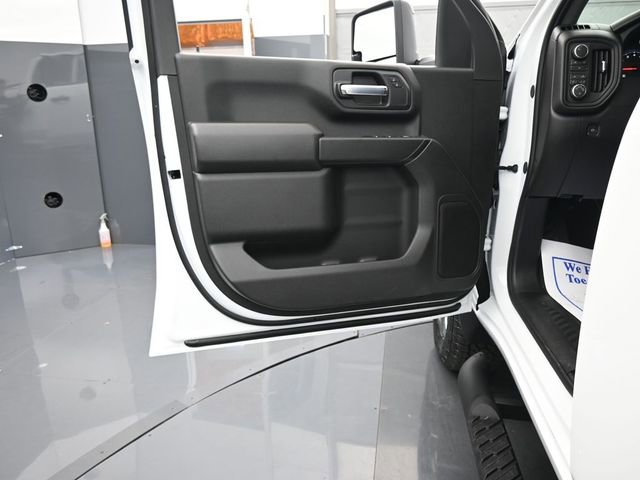 New 2026 Chevrolet Silverado 2500 Custom w/ Custom Value Package image 9