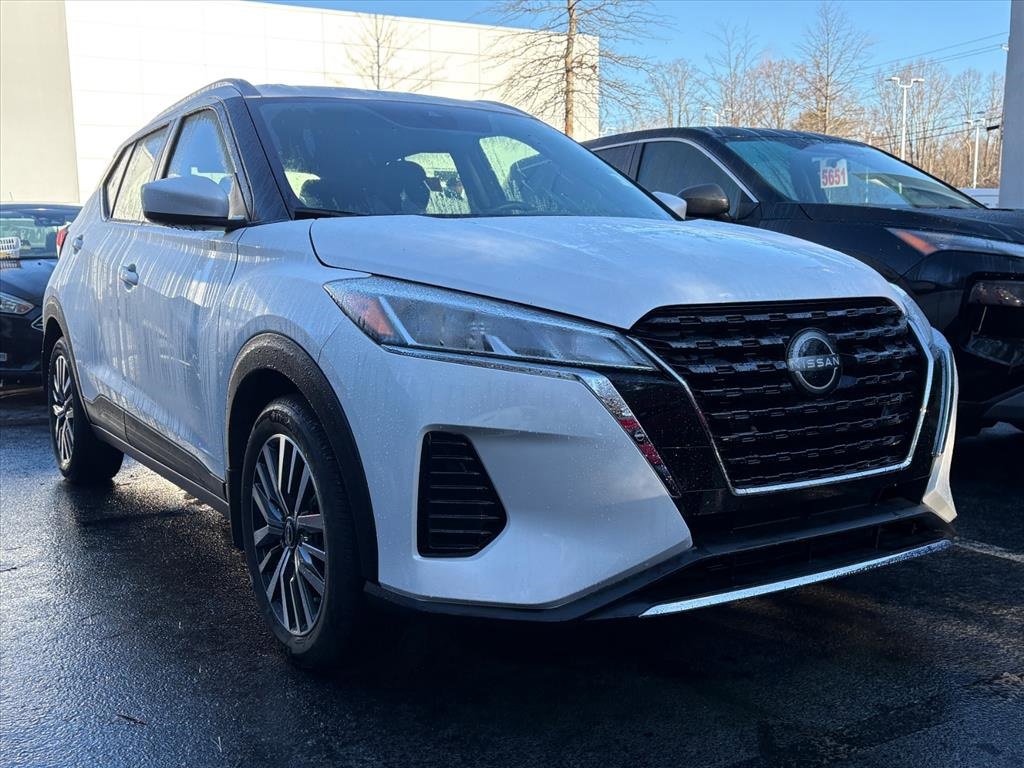 Used 2022 Nissan Kicks SV