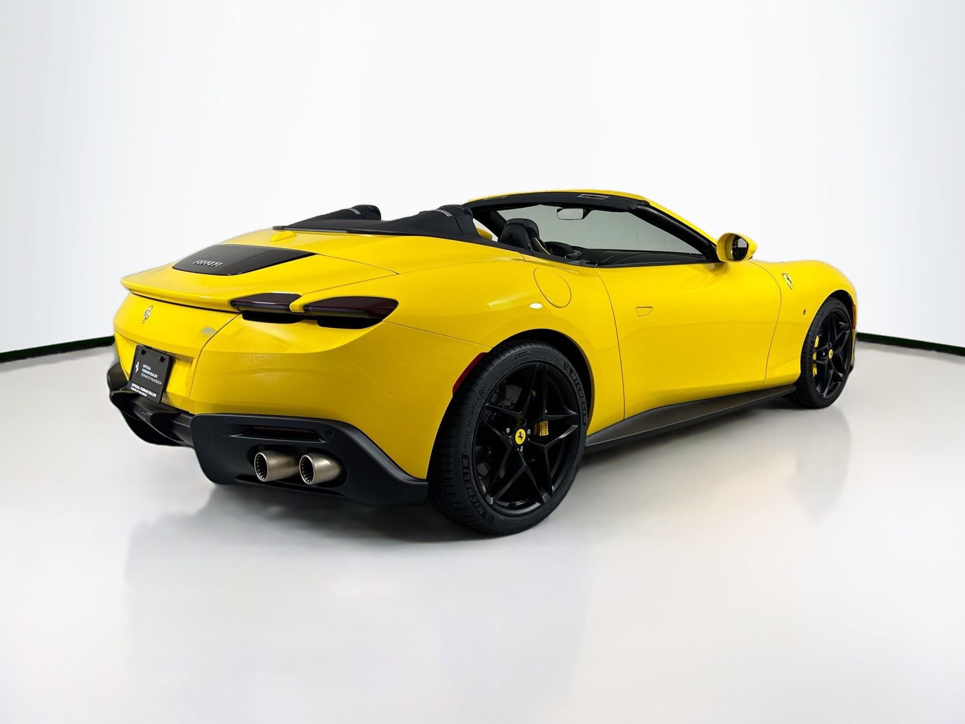 Certified 2025 Ferrari Roma Spider RWD image 58