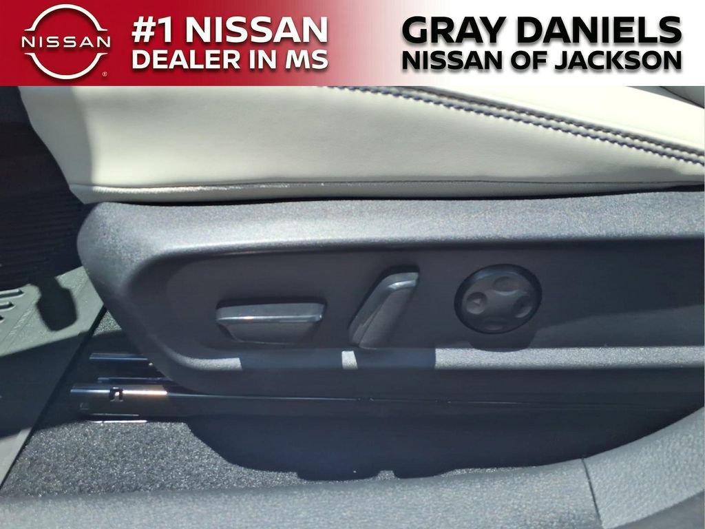 New 2026 Nissan Sentra SL w/ Floor Mat Package FWD image 11