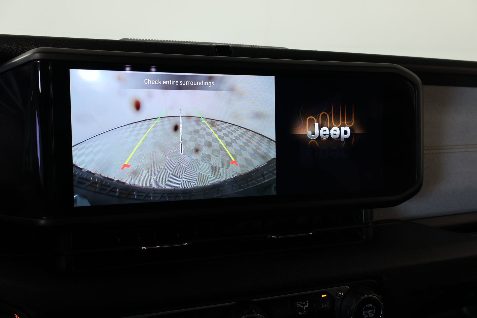 Used 2024 Jeep Wrangler Unlimited Sport AWD/4WD image 6