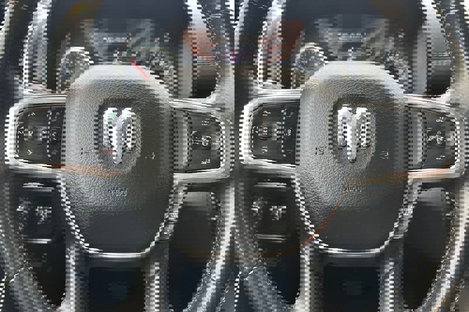 Used 2020 RAM 1500 Laramie image 23