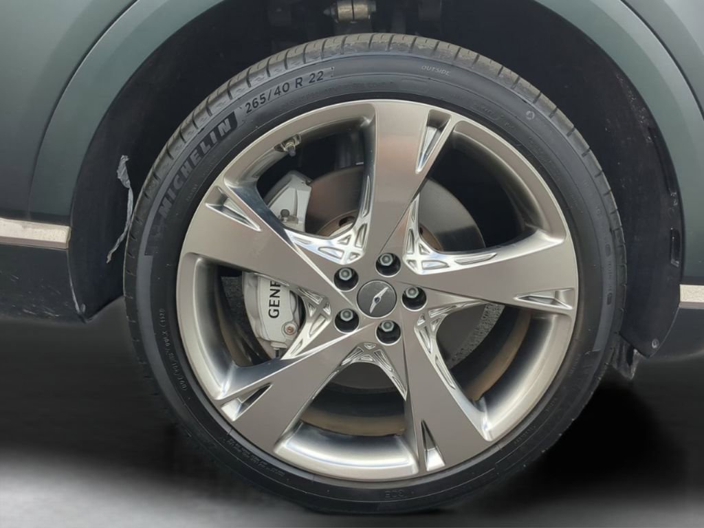 Used 2024 Genesis GV80 3.5T w/ Prestige Matte Package image 3