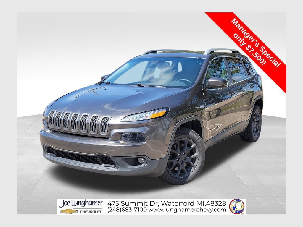 Used 2017 Jeep Cherokee Latitude w/ Safety/Convenience Group