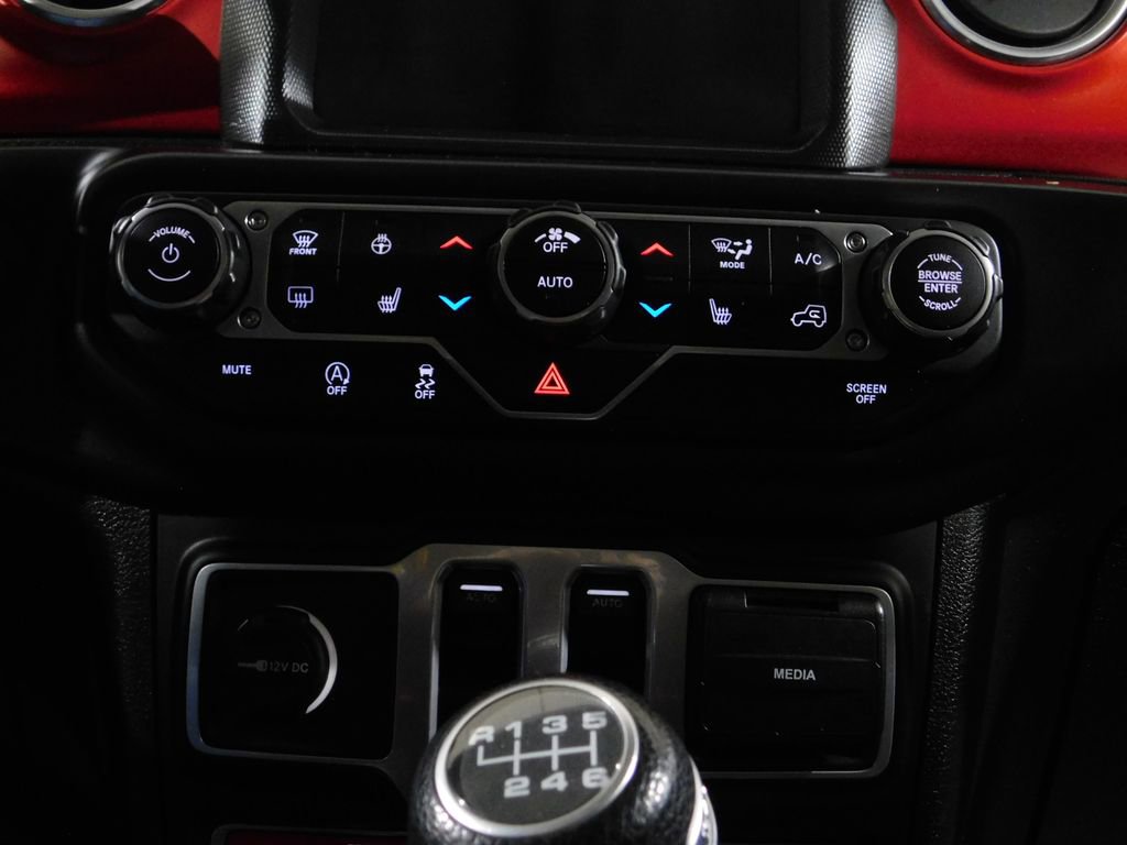 Used 2019 Jeep Wrangler Rubicon w/ Uconnect 4C Nav & Sound Group image 47