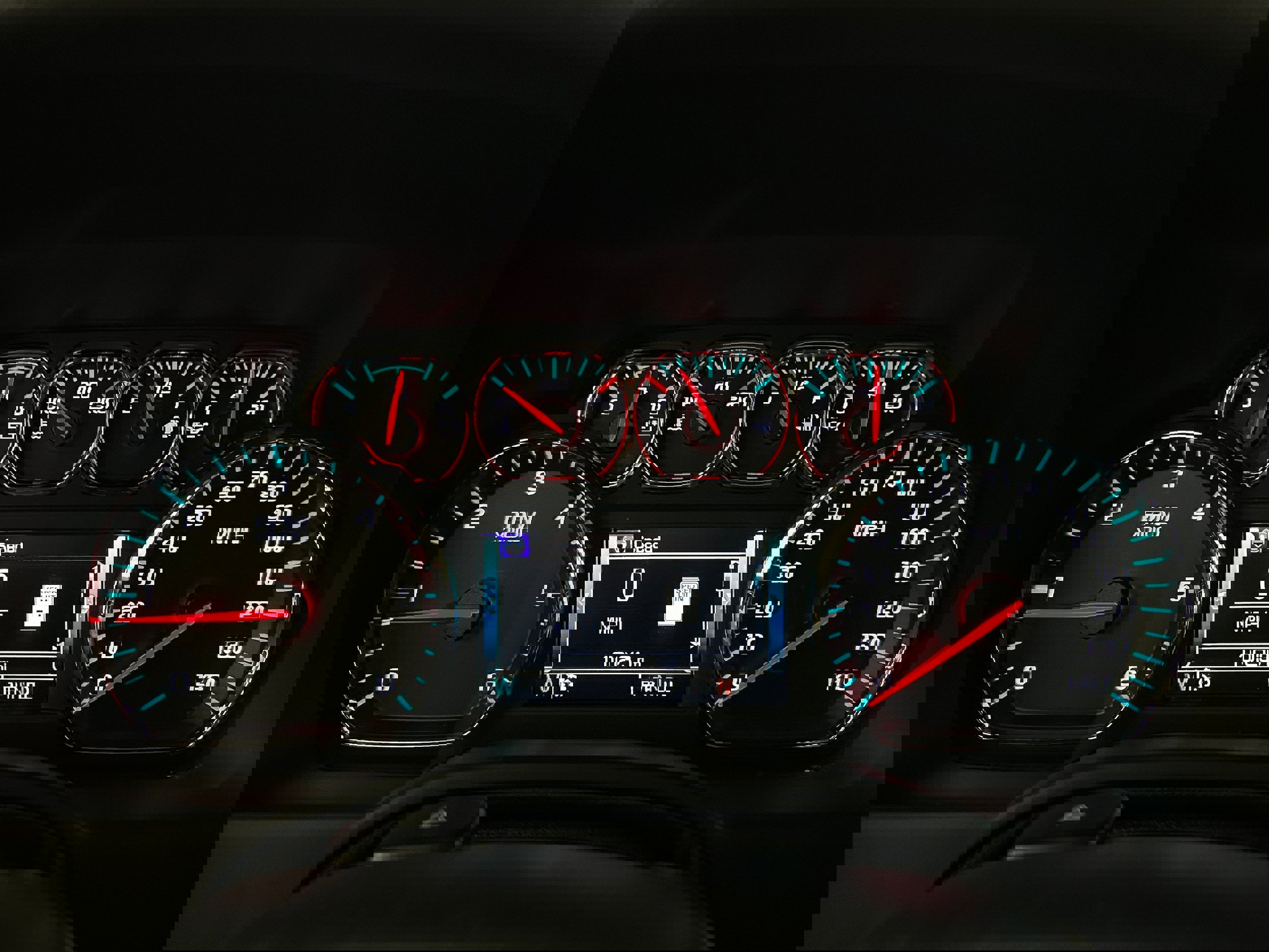 Used 2020 Chevrolet Suburban Premier image 15