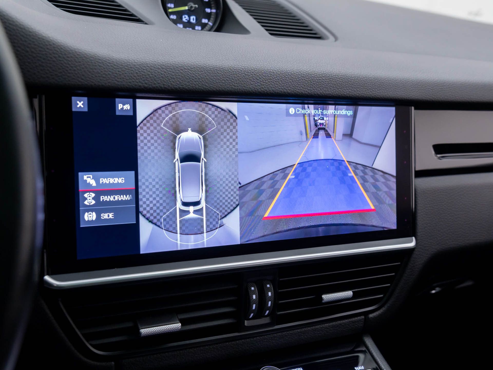 Used 2021 Porsche Cayenne E-Hybrid image 24