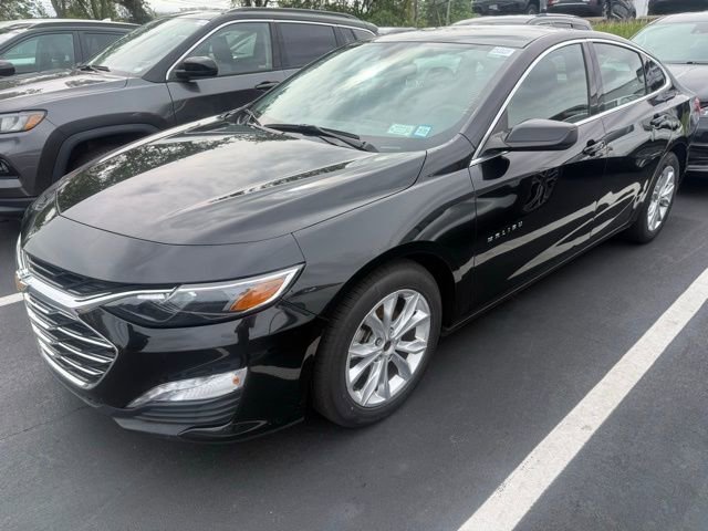 Used 2023 Chevrolet Malibu LT FWD image 2