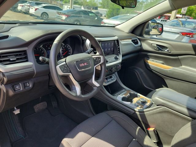 Used 2023 GMC Acadia SLE w/ Driver Convenience Package image 13