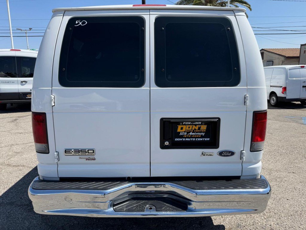 Used 2009 Ford E-350 and Econoline 350 Super Duty Wagon RWD image 7