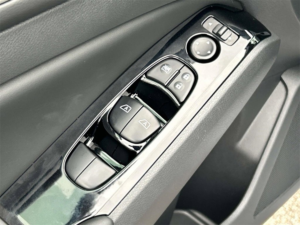 New 2025 Nissan Altima 2.5 SR w/ SR Premium Package image 19
