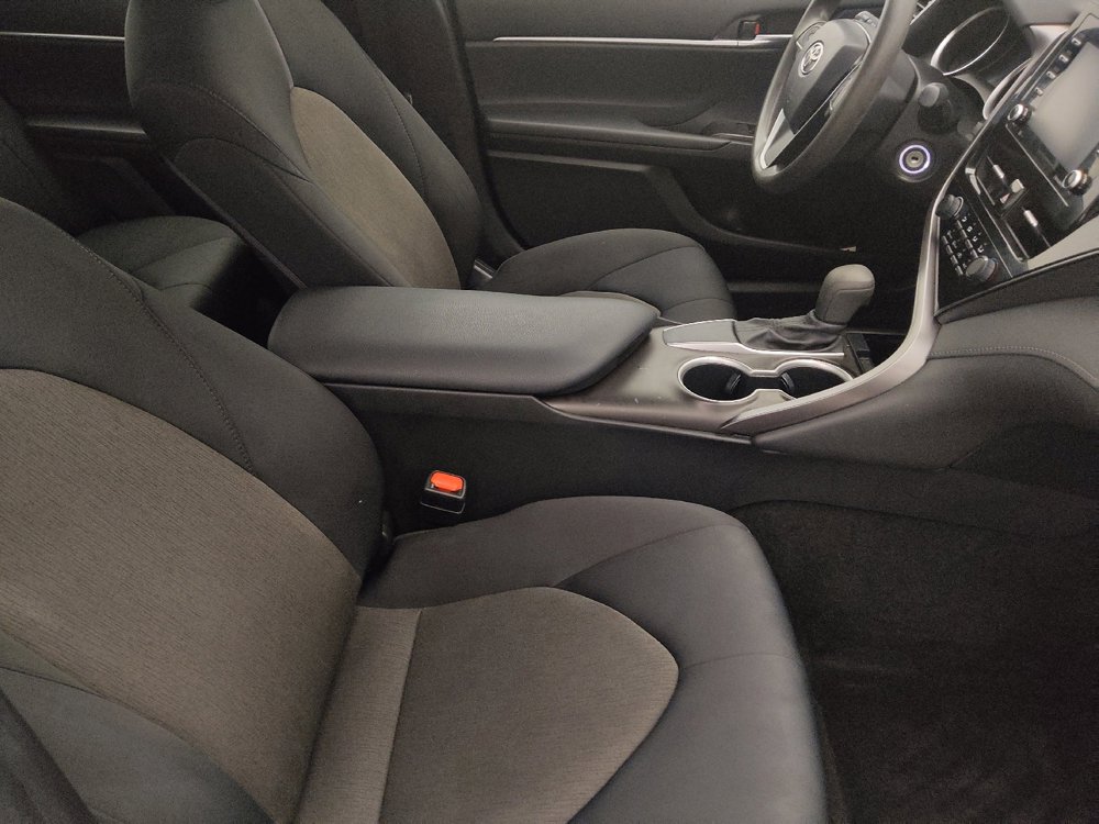 Used 2021 Toyota Camry LE FWD image 21