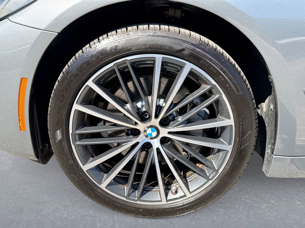 Used 2023 BMW 530i xDrive w/ Premium Package AWD/4WD image 19