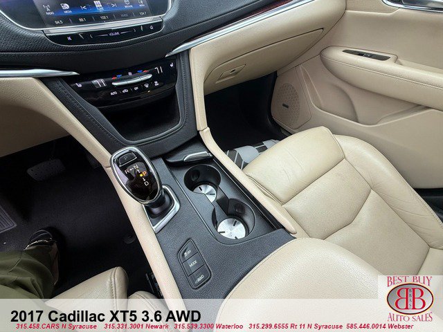 Used 2017 Cadillac XT5 Luxury w/ Driver Awareness Package AWD/4WD image 24