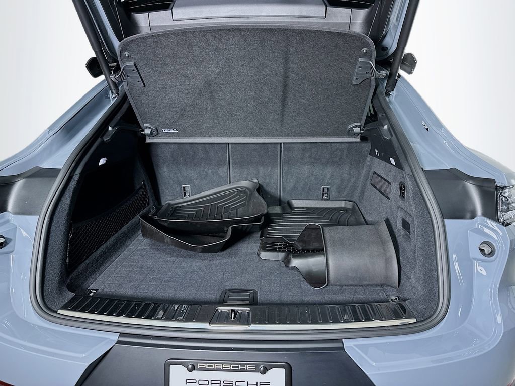 Used 2024 Porsche Cayenne Turbo GT image 28