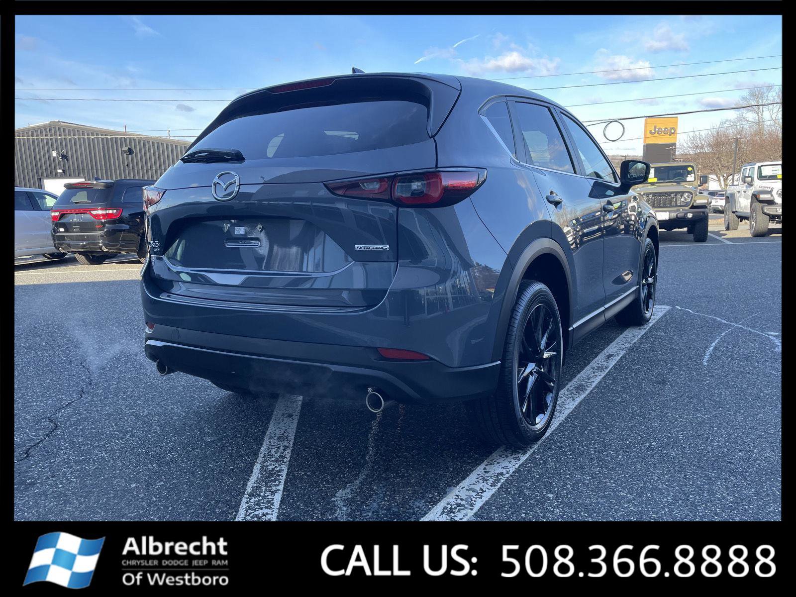 Used 2024 MAZDA CX-5 Carbon Edition image 5