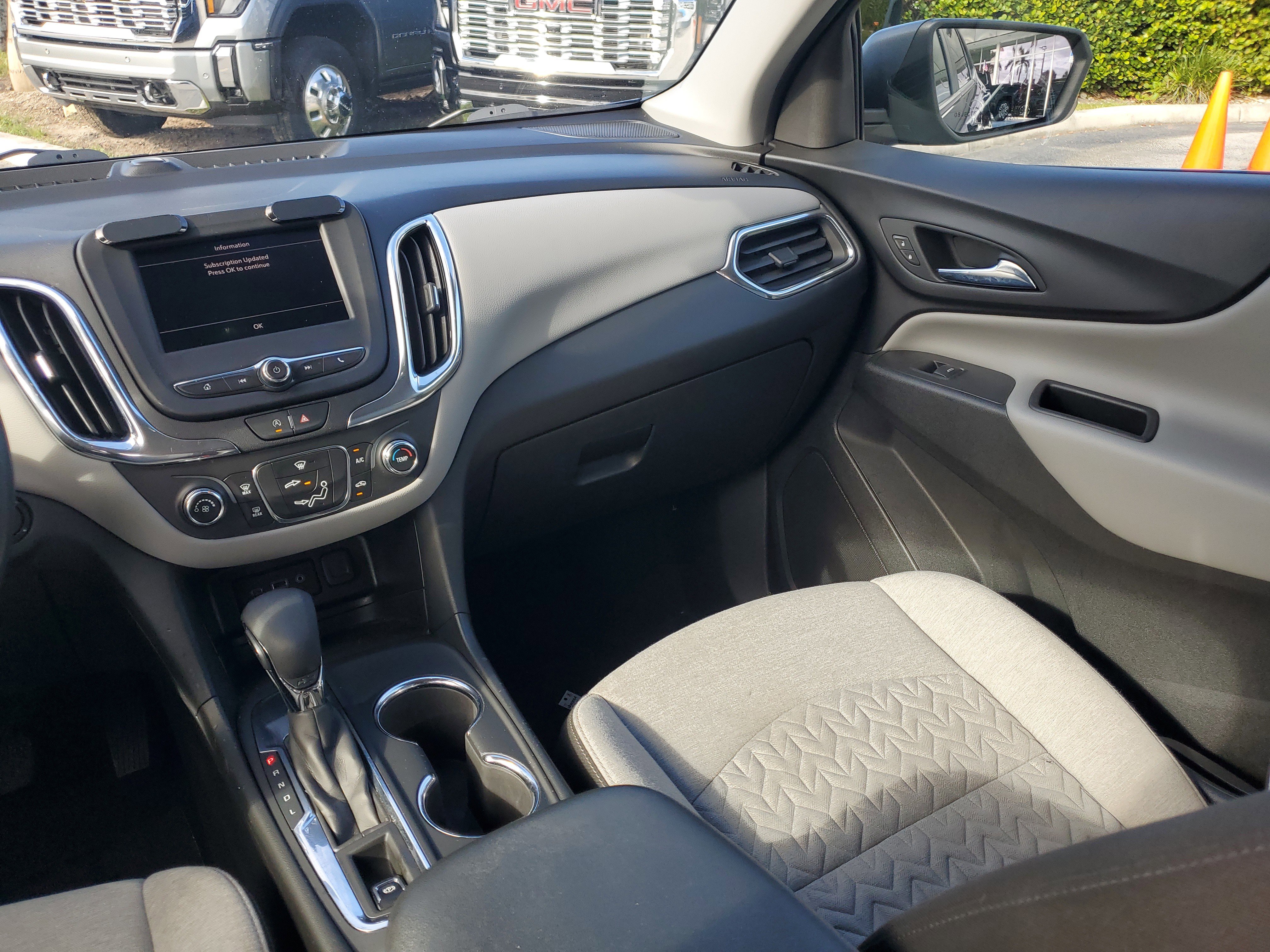 Used 2023 Chevrolet Equinox LS image 18